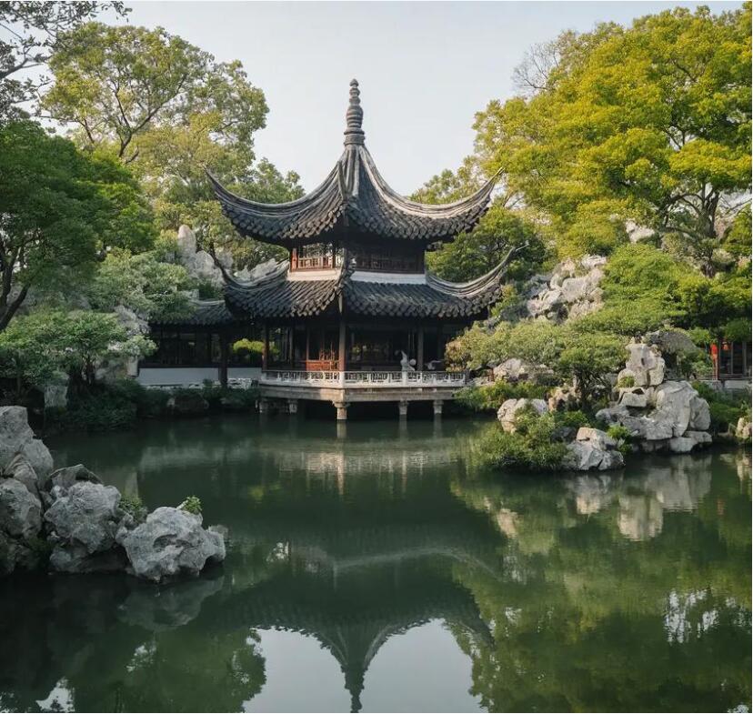 鞍山铁西梦碎餐饮有限公司